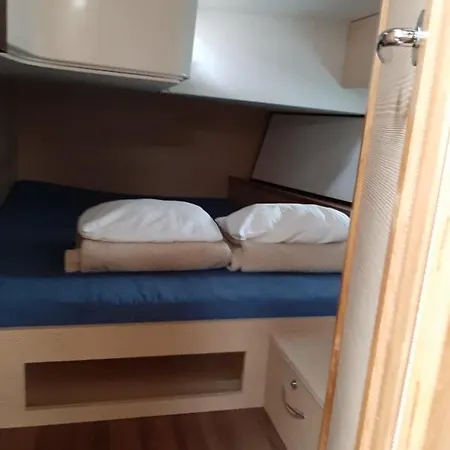 Prestige Hotel na wodzie *